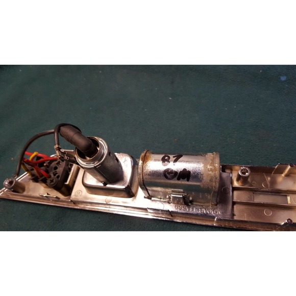 1987 Mercury Marquis OEM Passenger RH Side REAR Window Control Switch Ashtray - Picture 6 of 8